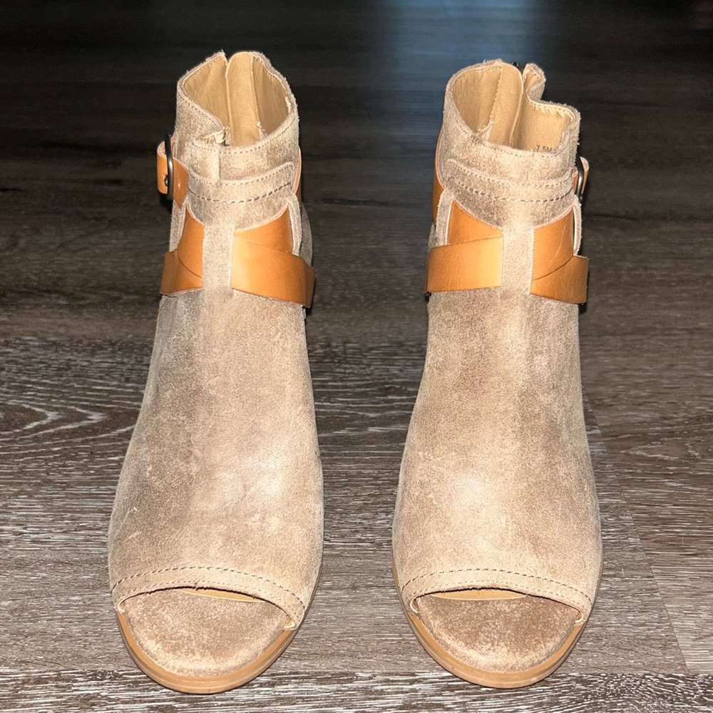 Lucky Brand Haryson Peep Toe Ankle Boot